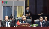 Vietnam memberikan sumbangan aktif pada KTT ke-30 ASEAN
