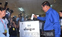 Kamboja memulai pemilu Dewan kecamatan