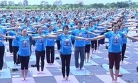 Hari Yoga Internasional  kali ke-3  menyerap  partisipasi hampir 1000 orang peserta