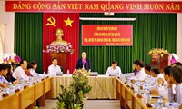 Ketua MN Vietnam, Nguyen Thi Kim Ngan mengadakan temu kerja dengan pemimpin kabupaten Con Dao, provinsi Ba Ria-Vung Tau