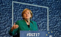 Kanselir Jerman, Angela Merkel mencapai permufakatan tentang kebijakan migran dengan Partai sekutu CSU