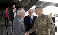Menlu AS, Rex Tillerson dengan mendadak melakukan kunjungan di Afghanistan