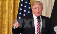 Pers AS memberikan penilaian tentang kehadiran  Presiden AS, Donald Trump pada Konferensi Tingkat Tinggi APEC 2017 di Vietnam