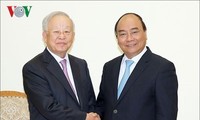 PM Vietnam, Nguyen Xuan Phuc menerima Presiden Grup CJ (Republik Korea), Sohn Kyung Shik