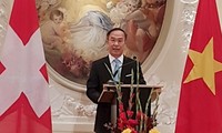 Perutusan Tetap Vietnam di Jenewa mengadakan temu muka sehubungan dengan awal Musim Semi  tahun 2018
