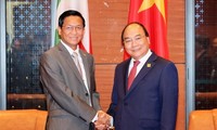 PM Vietnam, Nguyen Xuan Phuc menerima  Wapres Myanmar, U Henry Van Thio