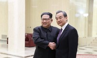 Pemimpin RDRK, Kim Jong-un berbahas tentang banyak masalah dengan Menlu Tiongkok, Wang Yi
