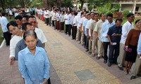 Kamboja mengundi nomor urut  bagi 20 partai politik  peserta  pemilu