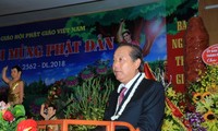 Viet Nam  konsisten melaksanakan  kebijakan menghormati  dan menjamin kebebasan berkeyakinan dan beragama dari warga negara