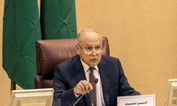 Pemimpin  Liga Arab berseru kepada dunia internasional supaya mencegah pelanggaran Irsrael  terhadap orang Palestina