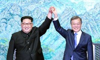 Republik Korea  dan RDRK berbahas tentang  penyambungan jalan kereta api