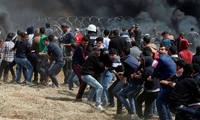 Ketegangan terus  berlangsung di Jalur Gaza sehingga melukai 240 orang