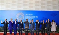 PM Viet Nam, Nguyen Xuan Phuc menghadiri acara pembukaan Konferensi Tahunan IMF-WB 2018