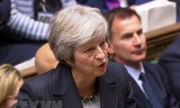 Masalah Brexit:  PM Inggris Theresa May bertekat membela  permufakatan  sementara