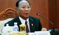 Ketua Parlemen Kerajaan Kamboja, Samdech Heng Samrin  melakukan kunjungan resmi  ke Viet Nam
