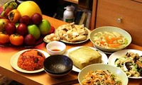 Le repas du réveillon, un trait culturel traditionnel des Hanoiens
