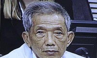 Cambodge: L'ancien khmer rouge Douch condamné à la prison à perpétuité en appel