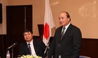 Le vice-Premier Ministre Nguyen Xuan Phuc en visite au Japon