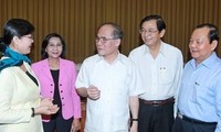 Nguyen Sinh Hung travaille avec les principaux dirigeants de Ho Chi Minh-ville