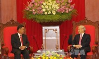 Nguyen Phu Trong reçoit Chansy Fosikham, du PPR du Laos