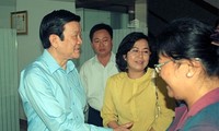 Truong Tan Sang rencontre des électeurs à Ho Chi Minh-ville