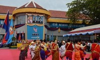 Cambodge : Meeting célébrant la victoire contre le génocide polpotiste