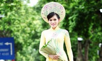 Vo Thi Thuy Trang élue Miss Itgo - Miss Intelligence Vietnam 2013