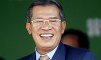 Le Premier ministre cambodgien entame sa visite au Vietnam