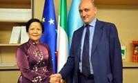 Hanoi fosters relations with Italian region