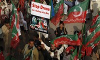 Pakistan: protestors block NATO supply route