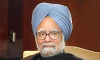 Indian Prime Minister Manmohan Singh resigns