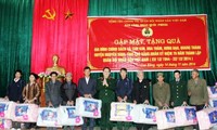 700 gifts given to poor, social beneficiary households in Cao Bang