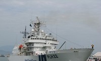 Japanese coastguard ship visits Danang city