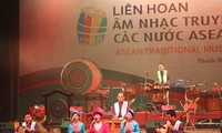 2015 ASEAN traditional music festival opens