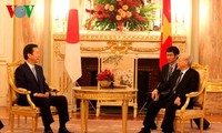 Party General Secretary Nguyen Phu Trong receives leaders of Japanese parties