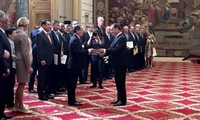 Ambassador Nguyen Ngoc Son presents credentials to Co-Prince of Andorra