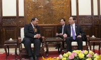 President Tran Dai Quang receives out-going Cambodian Ambassador
