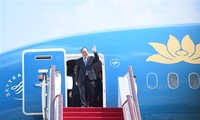 PM Nguyen Xuan Phuc attends World Economic Forum