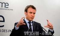 French presidential candidate pledges to protect middle class