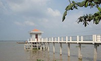 Mekong River Commission hands over 12 gauging stations 