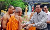 VFF congratulates Khmer people on Chol Chnam Thmay festival 