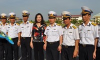 Hanoi's artists with soldiers in Truong Sa (Spratly) Archipelago