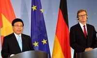 Vietnamese and German Ministers discuss measures for bilateral cooperation 