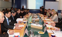 Vietnam, Netherlands boost cooperation in climate change adaptation