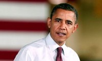 Obama signs "fiscal cliff" bill into law