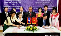 Vietnam, Laos boost cooperation in national archives
