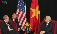 Historical talk between Vietnamese Party leader and US President