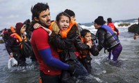 A million migrants flee to Europe in 2015