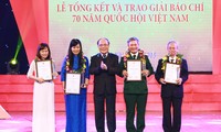 Press award marks the Vietnam National Assembly’s 70th anniversary
