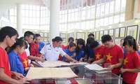 Exhibition on Hoang Sa, Truong Sa comes to border province